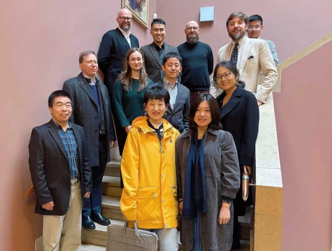 1762614437590018472.jpg 1.jpg